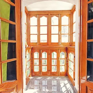 https://charming-nerja-hostel.hotelsinnerja.org