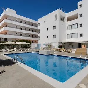 apartamentos-arcomar.ibizaislandhotels.net/